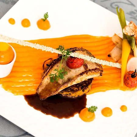 Logis Les Cedres Bleus Hotel Aurec-Sur-Loire